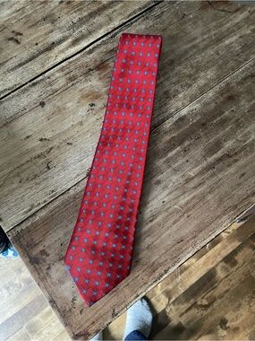 Austin Reed red geometric silk tie